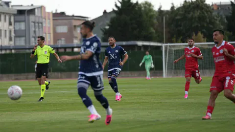 Kütahyaspor deplasmanda Beyoğlu Yeni Çarşı Spor'a 2-1 mağlup oldu