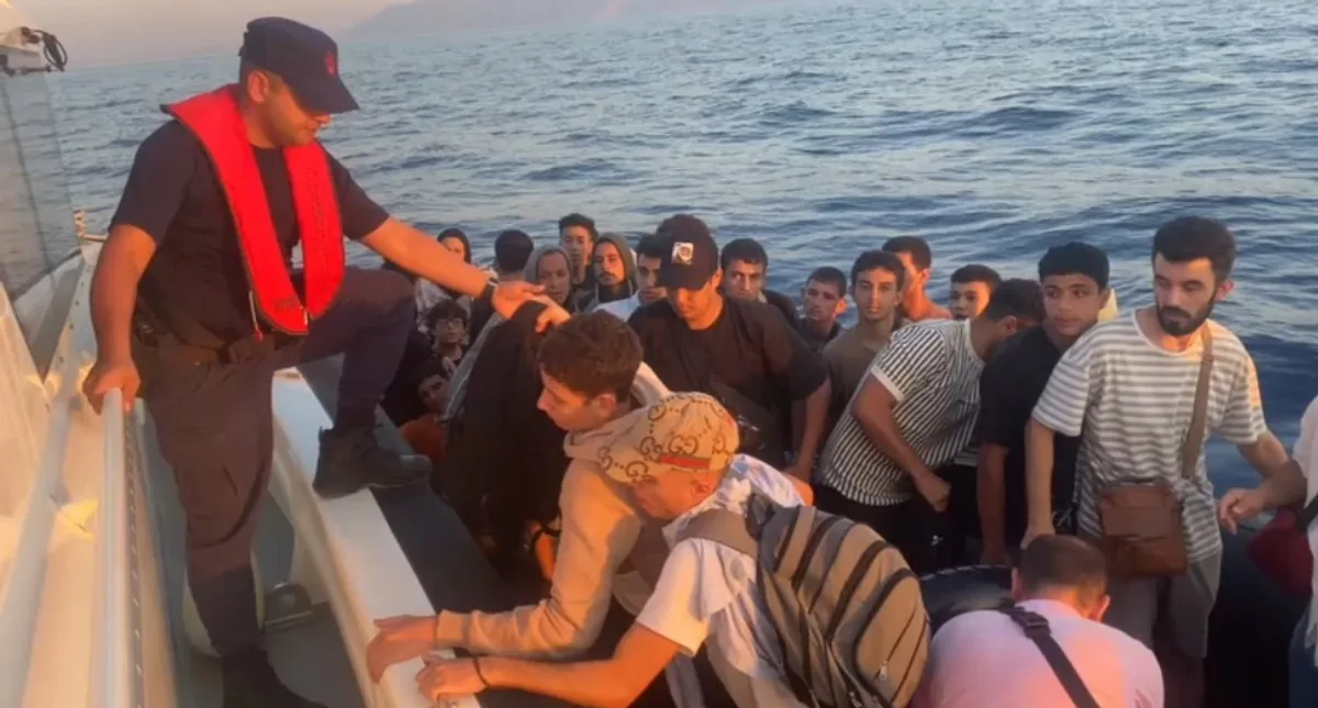 Muğla'da 27 Düzensiz Göçmen Kurtarıldı Muğla'da 27 Düzensiz Göçmen Kurtarıldı