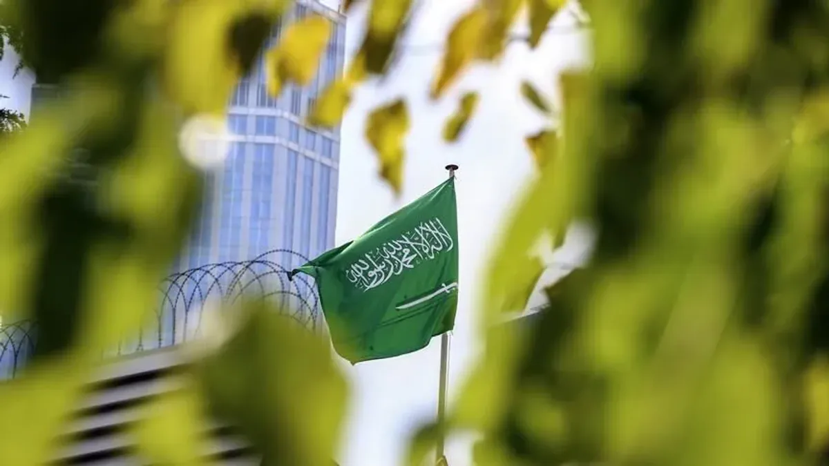 Suudi Arabistan Kraliyet Ailesi Üyesi Vefat Etti Suudi Arabistan Kraliyet Ailesi Üyesi Vefat Etti