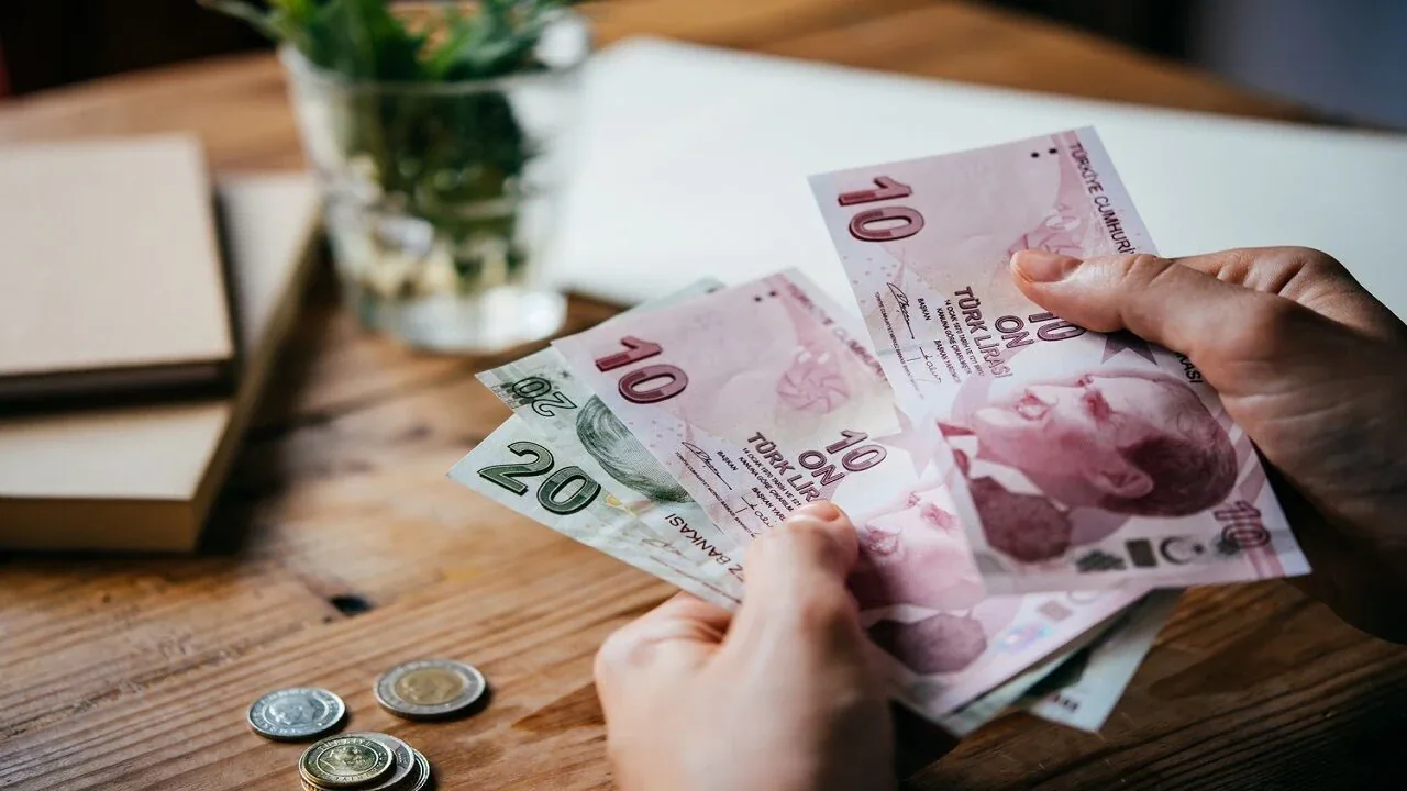 Emekli Maaşında 3 Temmuz Kritik Virajı: 4 Milyon Kişi İçin Yeni Dönem Emekli Maaşında 3 Temmuz Kritik Virajı: 4 Milyon Kişi İçin Yeni Dönem