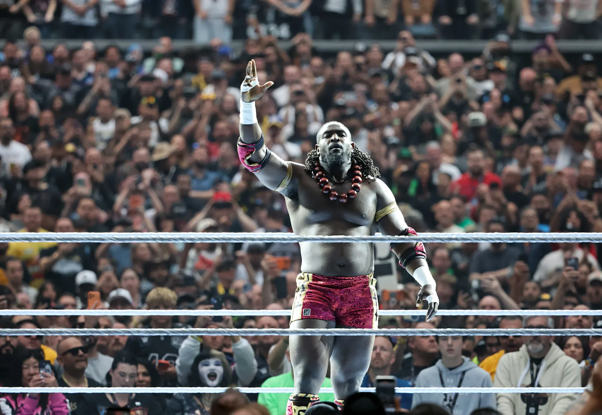 WWE Raw Londra'da Canlı Yayınlanıyor: Netflix Döneminde Kritik Maçlar WWE Raw Londra'da Canlı Yayınlanıyor: Netflix Döneminde Kritik Maçlar