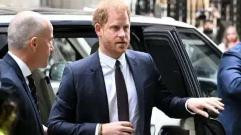 Prens Harry'nin Daily Mail Davasında Kritik Karar: Basın Özgürlüğü Kazandı