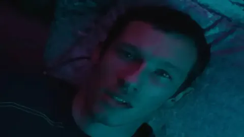 Matrix'e İlham Veren Neuromancer Dizisinden İlk Fragman Geldi