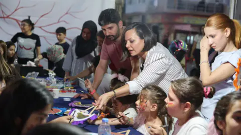 Karabağlar'da Mahalle Kültürü Yeniden Canlanıyor: 'Aile Köyü' Projesi Başladı