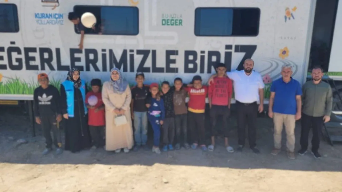 Diyanet'ten Tarım İşçilerinin Çocuklarına Mobil Kur'an Kursu Desteği Diyanet'ten Tarım İşçilerinin Çocuklarına Mobil Kur'an Kursu Desteği