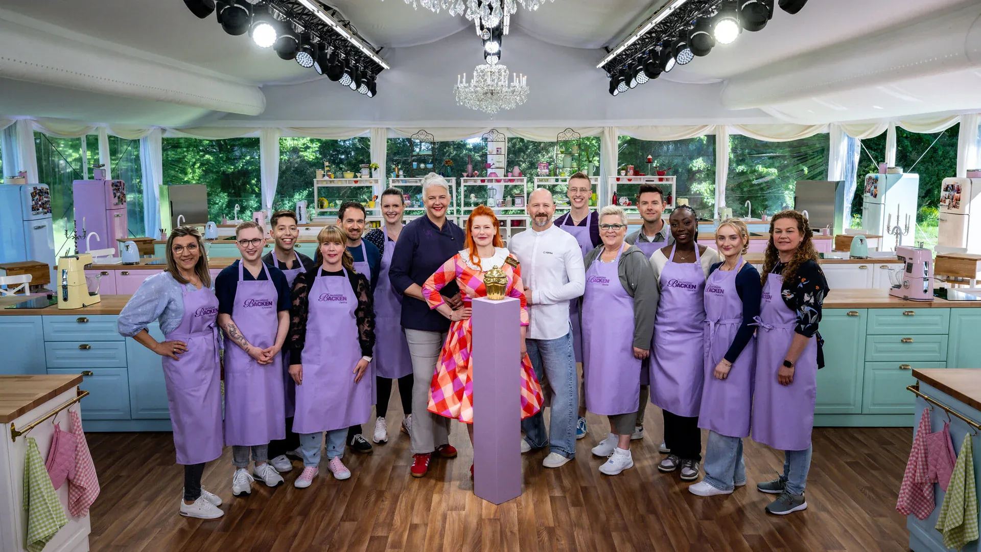 Altın Cupcake Yarışı: Pastacılık Dünyasının Devleri 'Das große Backen'da Altın Cupcake Yarışı: Pastacılık Dünyasının Devleri 'Das große Backen'da