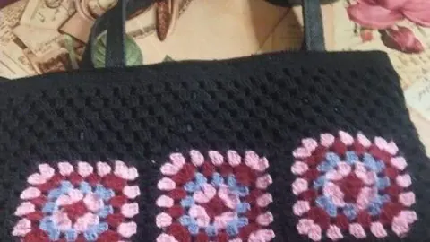 Kırklareli'nde El Emeği Örgü Çantalarla Ev Ekonomisine Destek