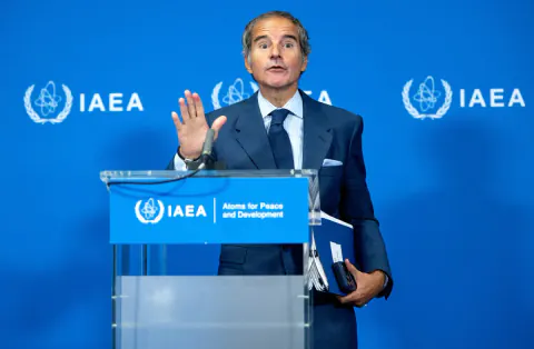 IAEA Yönetim Kurulu İran dosyasını BM Güvenlik Konseyi'ne yönlendirdi: 20 yılda ilk kez