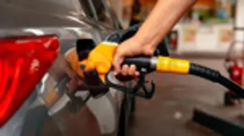 Motorine 3,50 TL Zam Geliyor: Akaryakıt Fiyatlarında Yeni Dönem