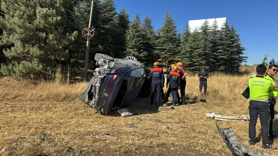 Afyonkarahisar'da otomobil tarlaya devrildi: 58 yaşındaki sürücü öldü görseli