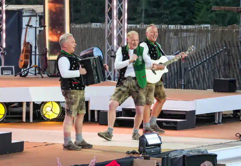 Avusturya Alpleri'nde Müzik Rüzgarı: Bad Kleinkirchheim'da 'Wenn die Musi spielt' Coşkusu