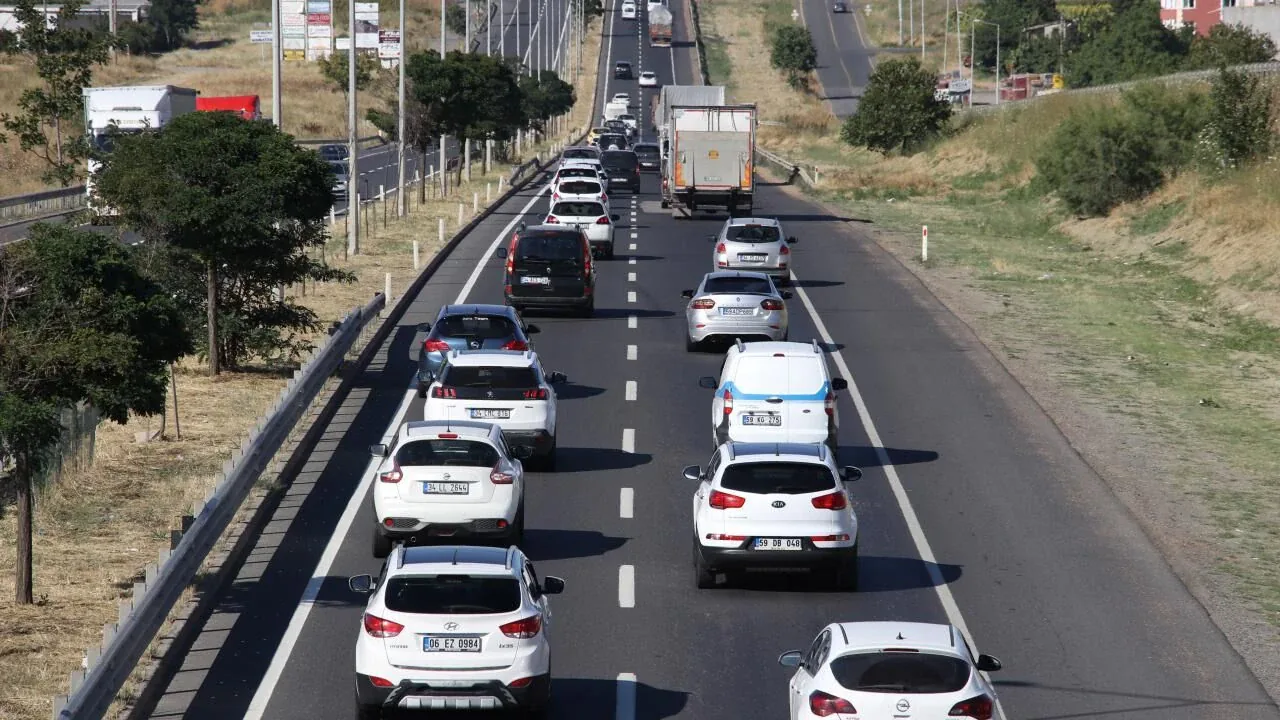 Dacia Striker Türkiye'de Aralık 2026'da Satışa Çıkıyor: Yerlilik Oranı ve ÖTV Avantajı Belirlendi Dacia Striker Türkiye'de Aralık 2026'da Satışa Çıkıyor: Yerlilik Oranı ve ÖTV Avantajı Belirlendi