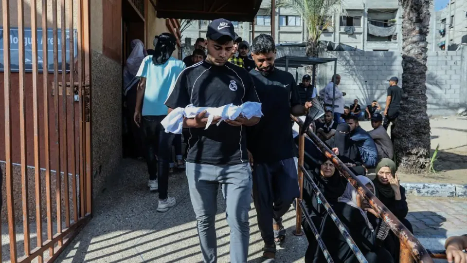 İsrail'in Gazze Saldırılarında Can Kaybı Artıyor: 7 Filistinli Hayatını Kaybetti görseli