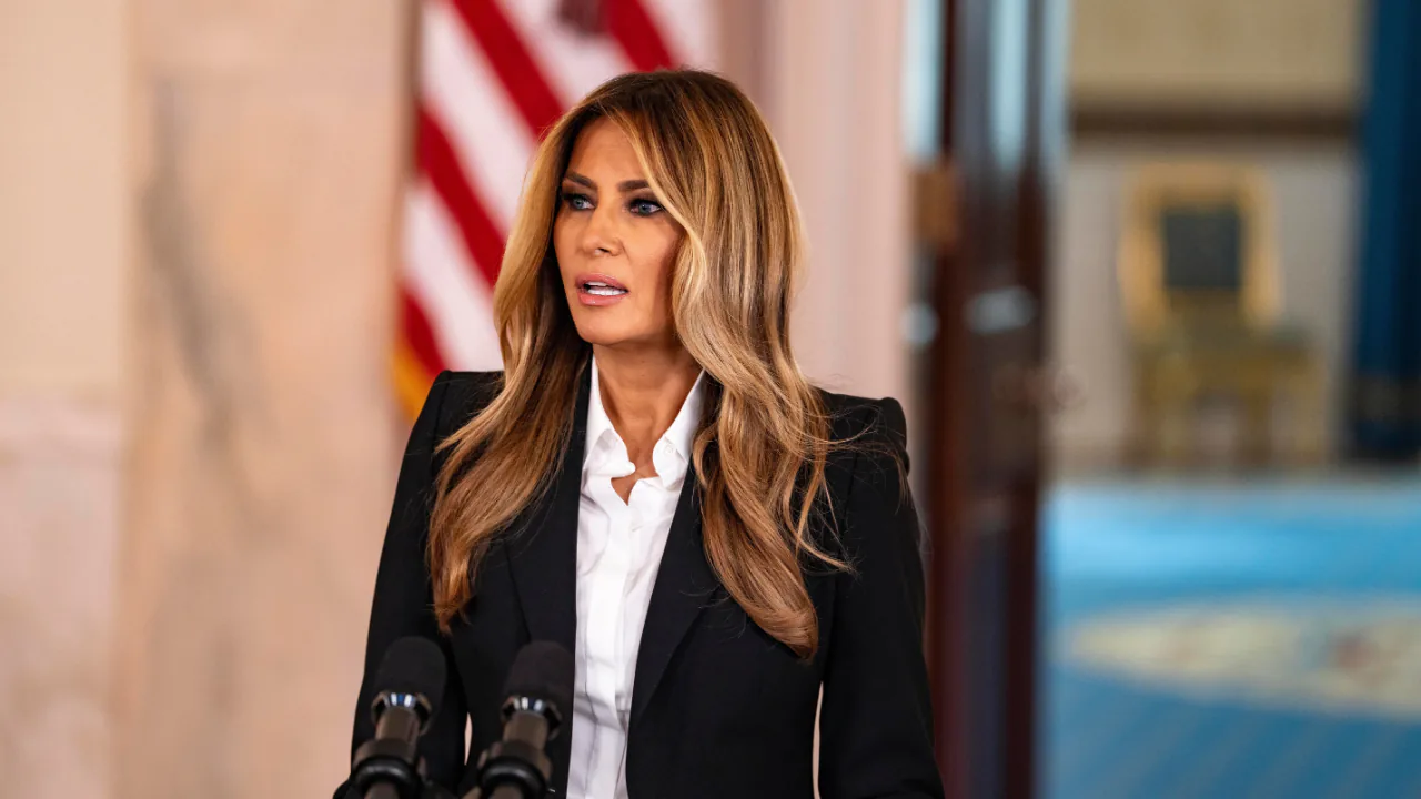 Amazon'un Melania Trump Belgeseli ve 75 Milyon Dolarlık Tartışma Amazon'un Melania Trump Belgeseli ve 75 Milyon Dolarlık Tartışma