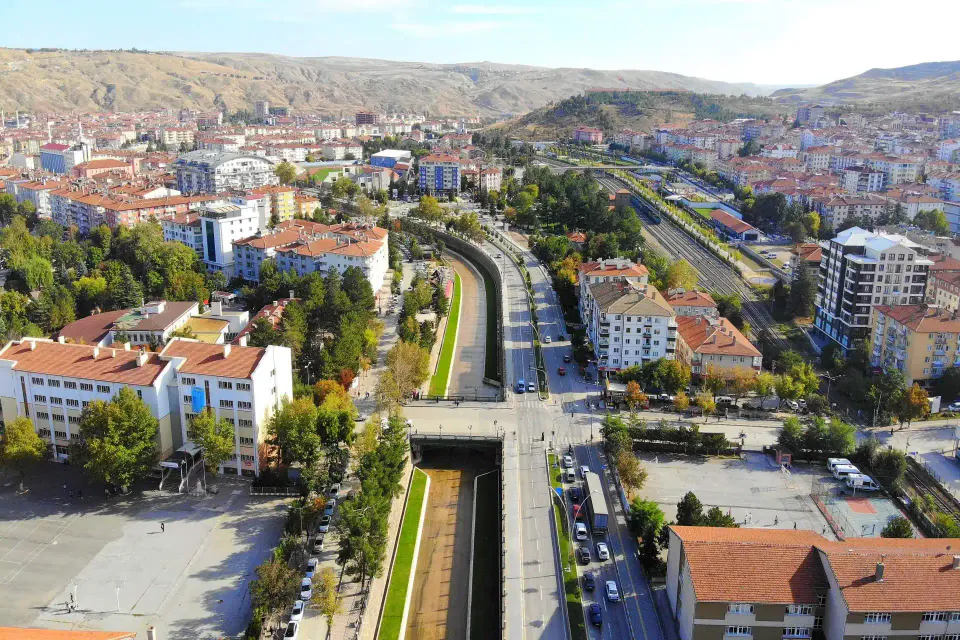 Çankırı'nın Sevilen Coğrafya Öğretmeni Abidin Ak Vefat Etti görseli