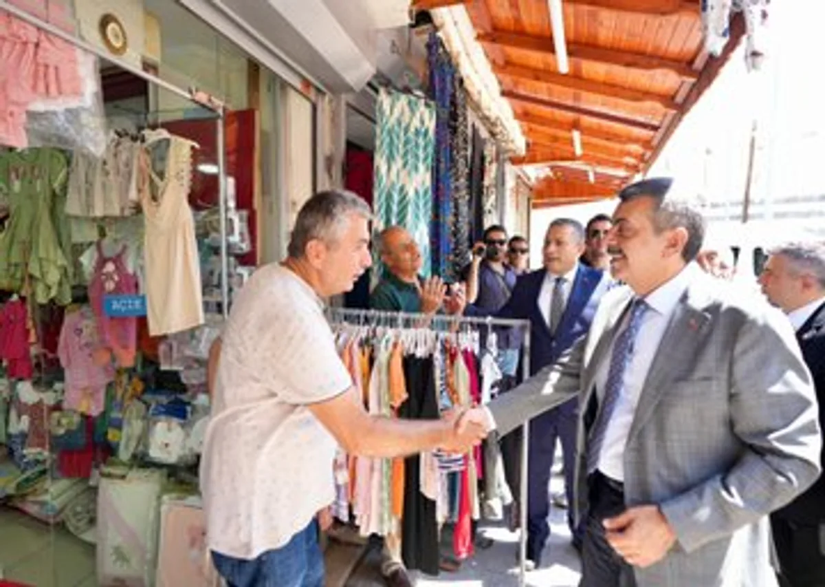 Millî Eğitim Bakanı Yusuf Tekin Kilis’te Esnaf Ziyaretinde Bulundu Millî Eğitim Bakanı Yusuf Tekin Kilis’te Esnaf Ziyaretinde Bulundu