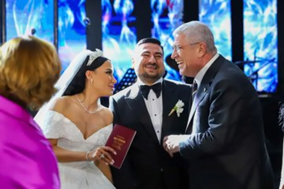İYİ Parti Genel Başkanı Müsavat Dervişoğlu Nikah Törenine Katıldı İYİ Parti Genel Başkanı Müsavat Dervişoğlu Nikah Törenine Katıldı