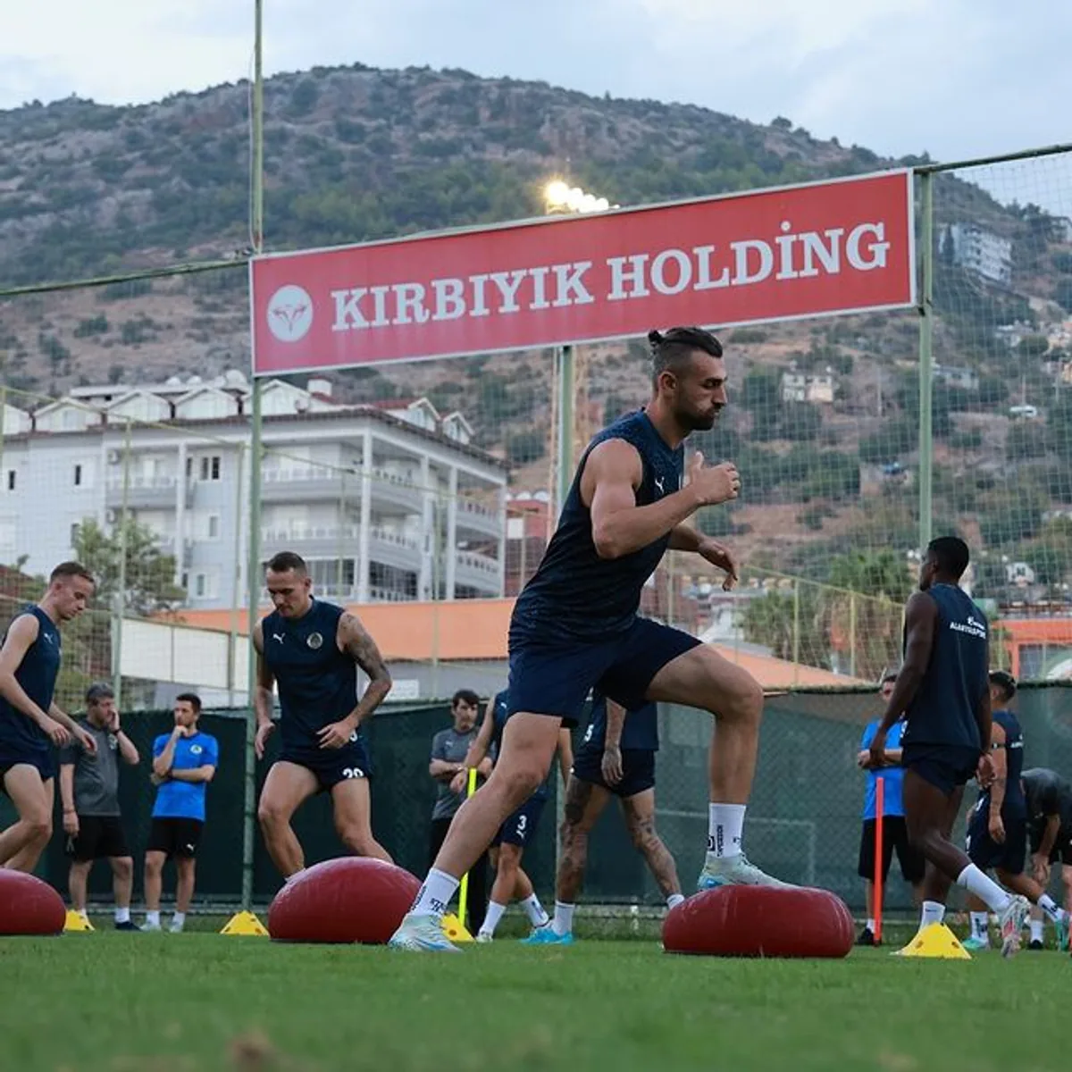 Corendon Alanyaspor, Fenerbahçe Maçına Yoğunlaşıyor Corendon Alanyaspor, Fenerbahçe Maçına Yoğunlaşıyor