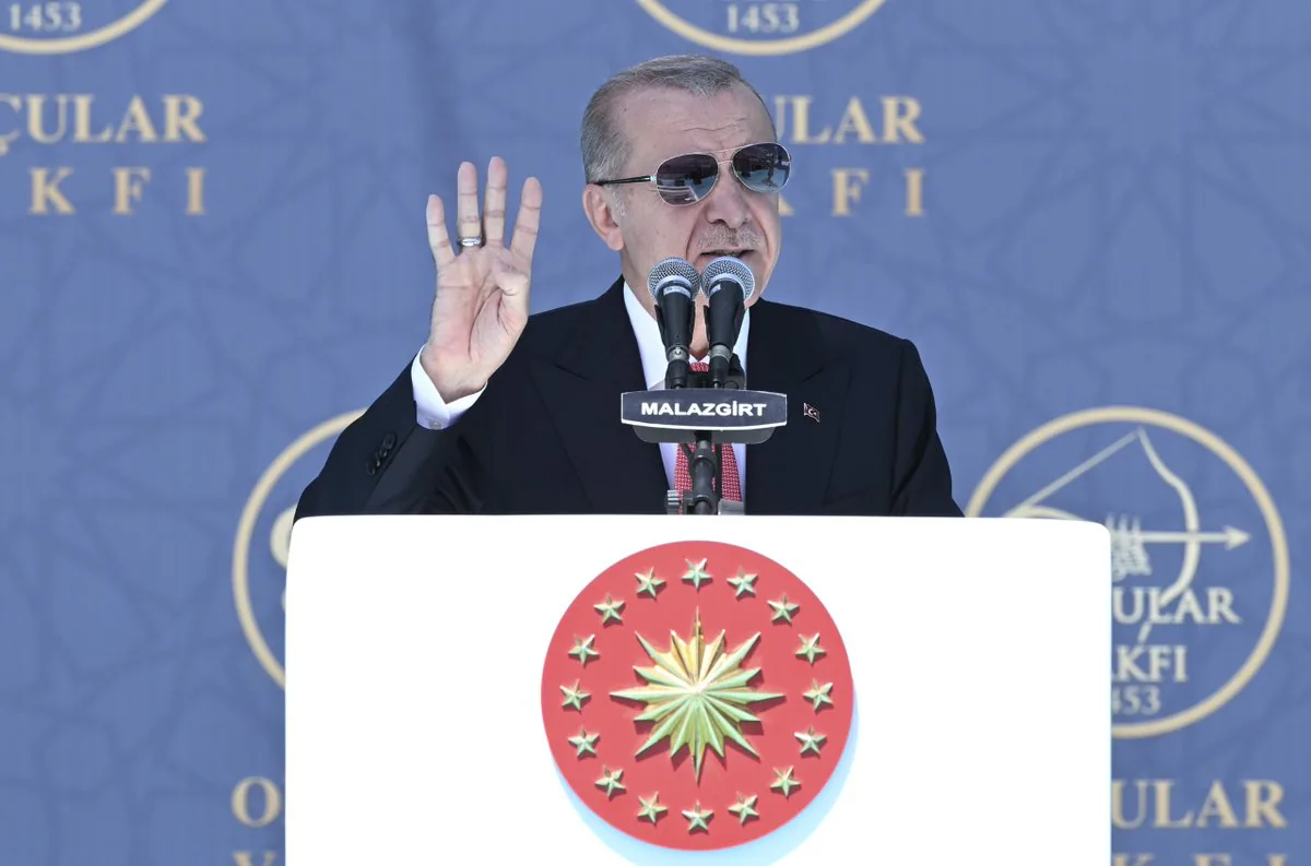 T.C. Enerji ve Tabii Kaynaklar Bakanı Alparslan Bayraktar Malazgirt Zaferi Programına Katıldı T.C. Enerji ve Tabii Kaynaklar Bakanı Alparslan Bayraktar Malazgirt Zaferi Programına Katıldı
