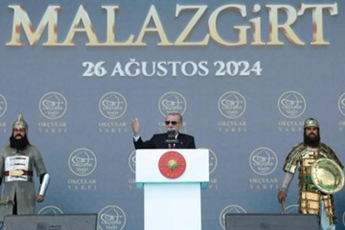 Malazgirt Zaferi'nin 953. Yıl Dönümü Coşkuyla Kutlandı Malazgirt Zaferi'nin 953. Yıl Dönümü Coşkuyla Kutlandı