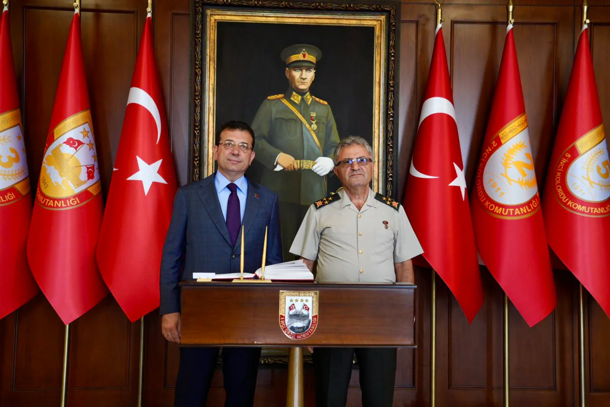 İstanbul Büyükşehir Belediye Başkanı Ekrem İmamoğlu, 1. Ordu ve Garnizon Komutanı Orgeneral Metin Tokel'e Hayırlı Olsun Ziyaretinde Bulundu İstanbul Büyükşehir Belediye Başkanı Ekrem İmamoğlu, 1. Ordu ve Garnizon Komutanı Orgeneral Metin Tokel'e Hayırlı Olsun Ziyaretinde Bulundu