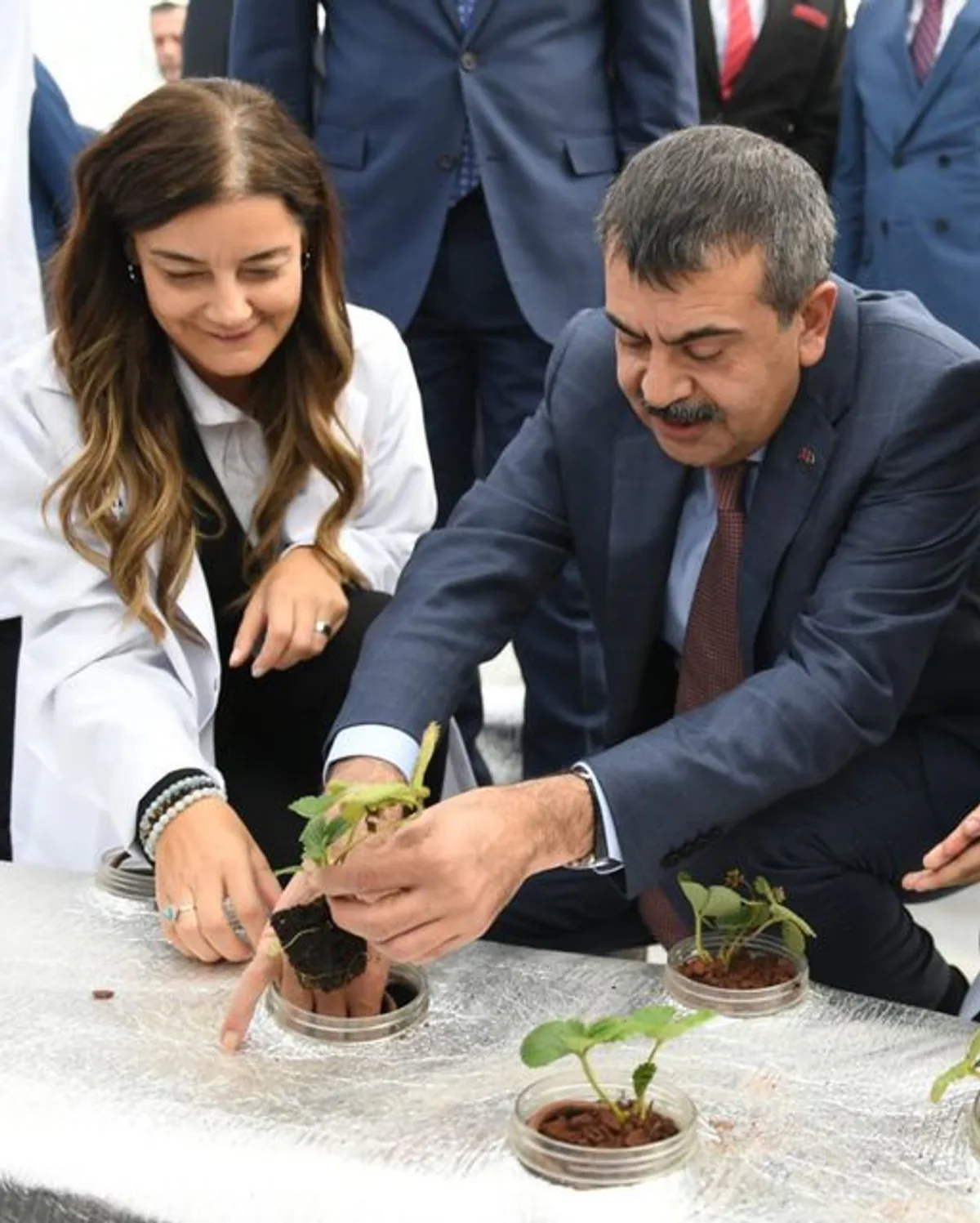 Milli Eğitim Bakanı Prof. Dr. Yusuf Tekin: Enerji Verimliliği ve Doğa Sevgisi Çocukların Geleceği İçin Önemli Milli Eğitim Bakanı Prof. Dr. Yusuf Tekin: Enerji Verimliliği ve Doğa Sevgisi Çocukların Geleceği İçin Önemli