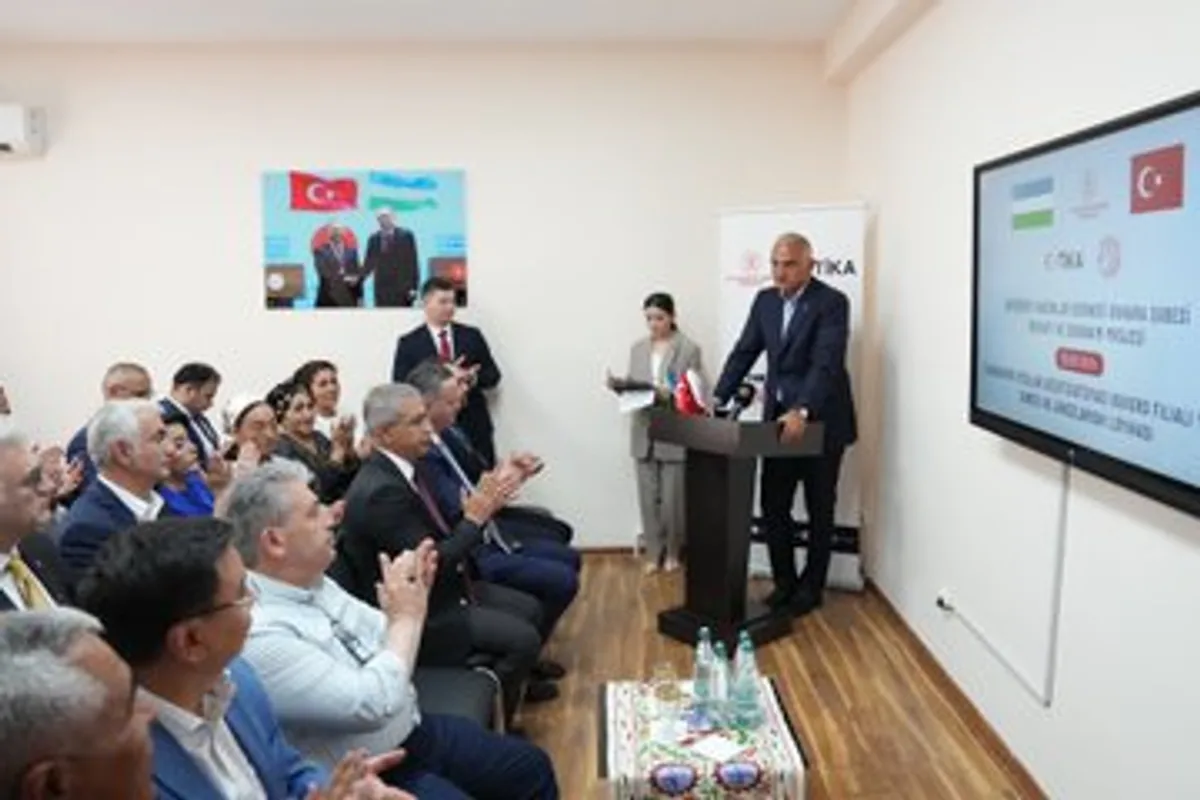 Kültür ve Turizm Bakanı Özbekistan'da Kadın Girişimcileri Destekliyor Kültür ve Turizm Bakanı Özbekistan'da Kadın Girişimcileri Destekliyor