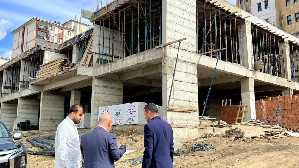 Şırnak'ta Okul İnşaatları Denetlendi: Mehmet Yarka ve Atatürk Ortaokulları İçin Yerinde İnceleme görseli