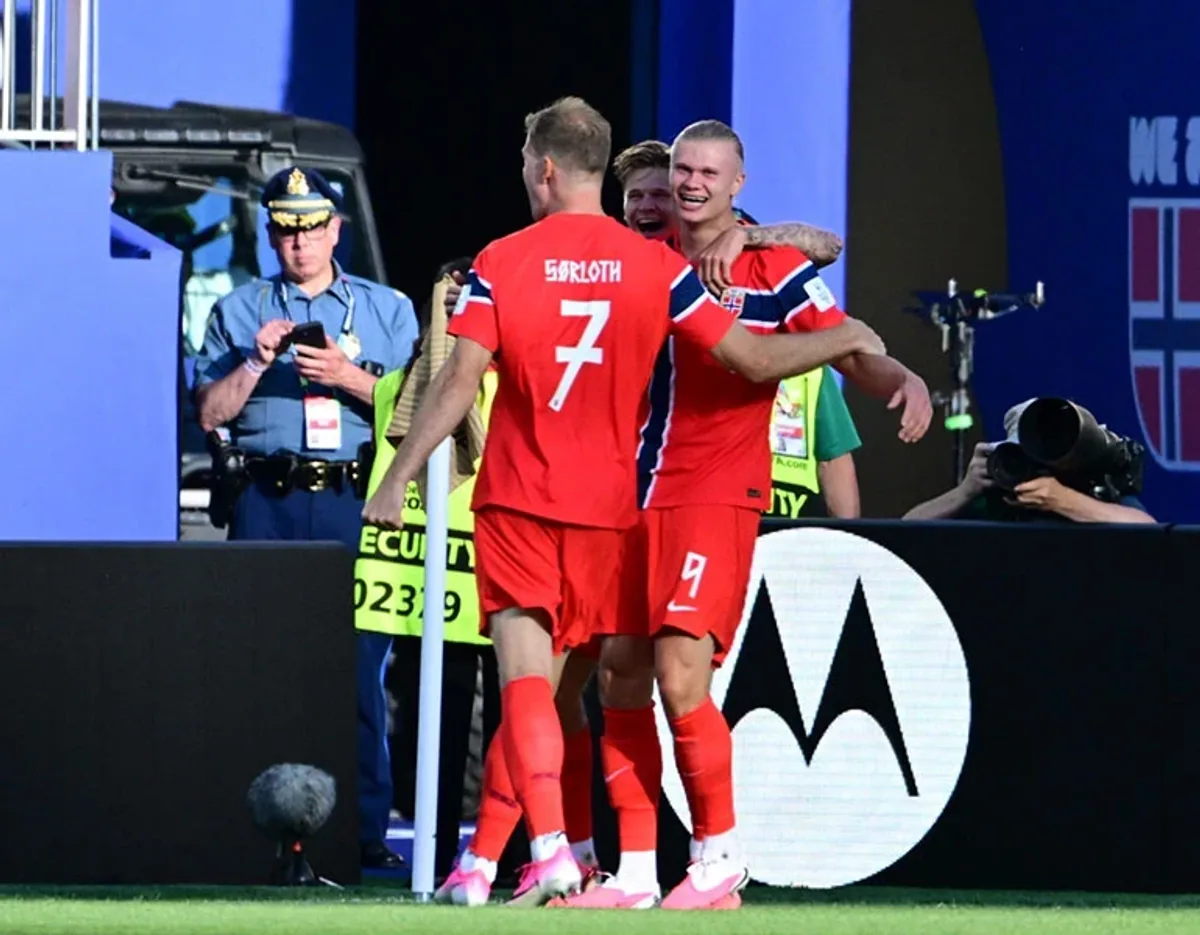 Norveç'ten Dünya Kupası'na Görkemli Başlangıç: Irak'ı 4-1 Geçti Norveç'ten Dünya Kupası'na Görkemli Başlangıç: Irak'ı 4-1 Geçti