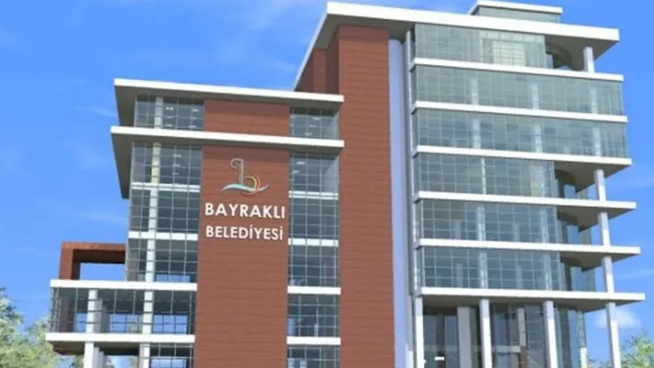 Bayraklı Belediyesi'ne operasyon: Eski Başkan Serdar Sandal dahil 45 kişi gözaltında