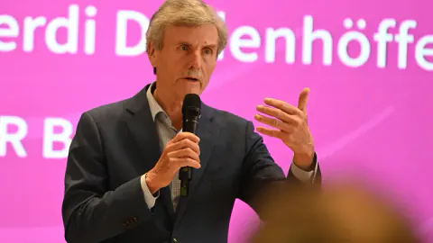 Elektrikli Araçlarda Devlet Desteği Tartışması: Uzmanlardan 'Desteği Kesin' Çağrısı