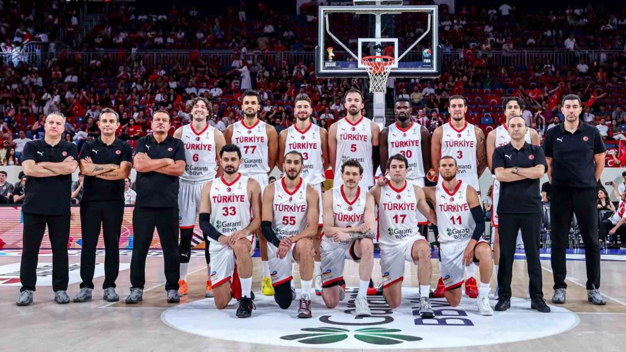 A Milli Erkek Basketbol Takımı'nın FIBA 2027 Dünya Kupası Elemeleri 2. Tur Programı Netleşti A Milli Erkek Basketbol Takımı'nın FIBA 2027 Dünya Kupası Elemeleri 2. Tur Programı Netleşti