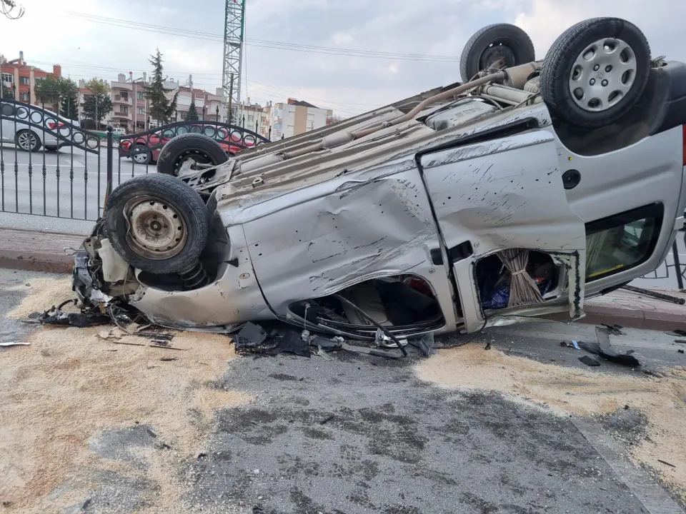 Konya'da Alt Geçitte Kaza: 7 Yaralı görseli