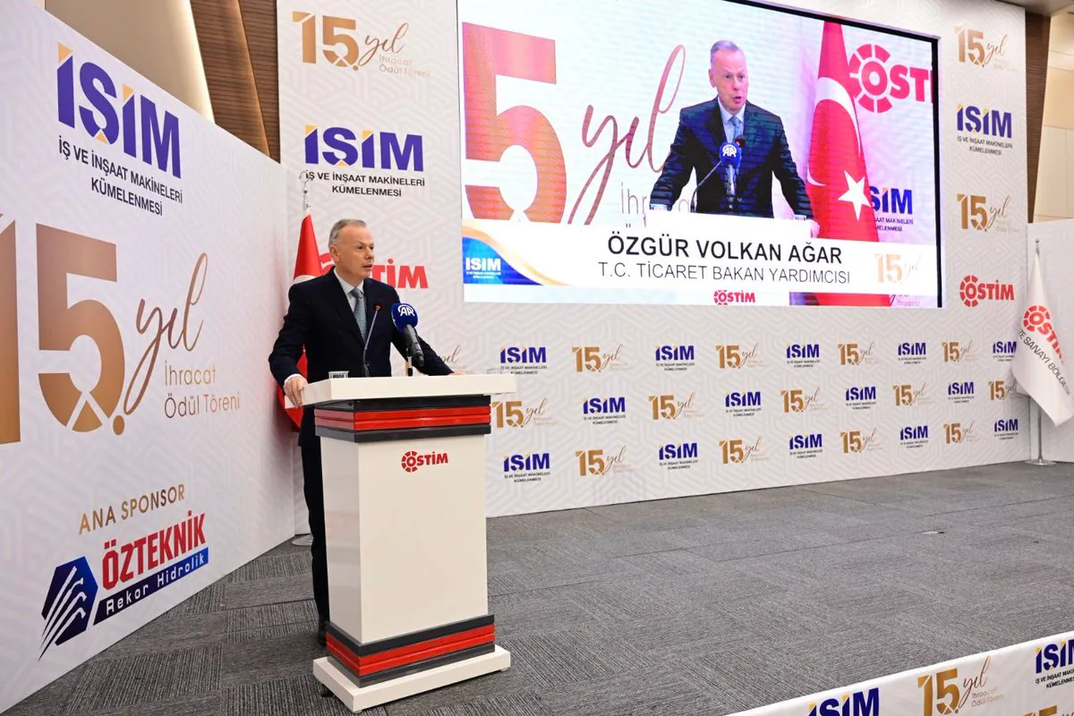 2023 İhracat Ödülleri Törenine İş ve İş Makinaları Kümesi (İŞİM) Ev Sahipliği Yaptı 2023 İhracat Ödülleri Törenine İş ve İş Makinaları Kümesi (İŞİM) Ev Sahipliği Yaptı