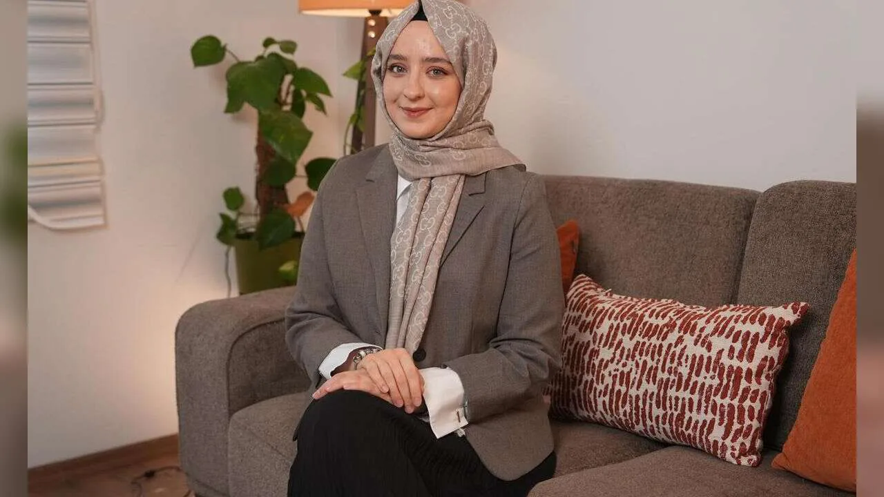 Psikolog Esma Burhan'dan Velilere Yaz Tatili Uyarısı: Kurs Maratonuna Dikkat Psikolog Esma Burhan'dan Velilere Yaz Tatili Uyarısı: Kurs Maratonuna Dikkat