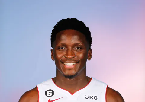 NBA Yıldızı Victor Oladipo'dan Sürpriz Karar: Menajersiz Sahaya Dönüş Hazırlığı