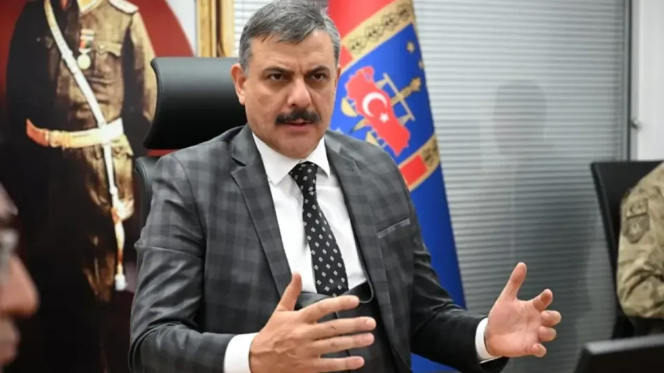 Emniyet'ten ruhsatlı silahlara uyarı: "Çocukların erişemeyeceği kilitli yerde muhafaza edin" görseli