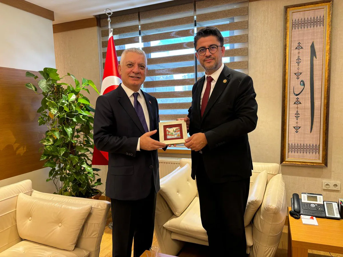 Üniversite Rektörü, Kaymakam ve Ticaret Odası Başkanı Rekabet Kurumu'nu Ziyaret Etti Üniversite Rektörü, Kaymakam ve Ticaret Odası Başkanı Rekabet Kurumu'nu Ziyaret Etti