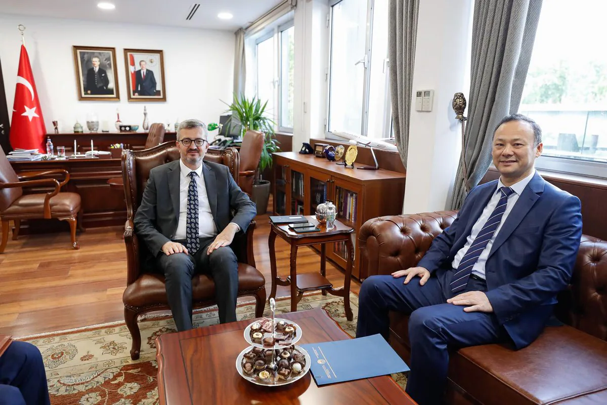 Dışişleri Bakanlığı ve Kırgız Büyükelçi Arasında Önemli Görüşme Gerçekleşti Dışişleri Bakanlığı ve Kırgız Büyükelçi Arasında Önemli Görüşme Gerçekleşti