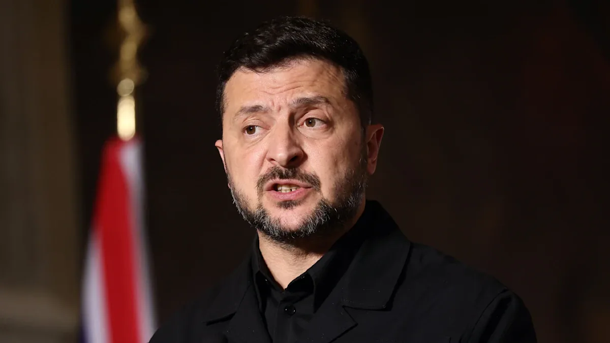 Ukrayna'da Kabine Depremi: Selenskyj'den Sürpriz Atamalar ve Görevden Almalar Ukrayna'da Kabine Depremi: Selenskyj'den Sürpriz Atamalar ve Görevden Almalar