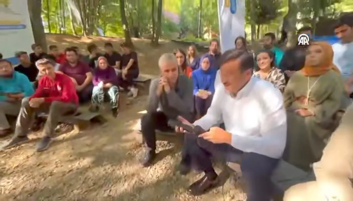 Hamza Dağ: Cumhurbaşkanı Erdoğan, İnsan Hakları Eğitim Kampı'na Telefonla Katıldı Hamza Dağ: Cumhurbaşkanı Erdoğan, İnsan Hakları Eğitim Kampı'na Telefonla Katıldı