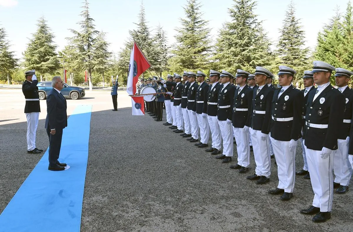 Yeni Yaklaşım Model Eğitimi ile Pasaport Kontrolüne Yeni Getirilen Kurallar Yeni Yaklaşım Model Eğitimi ile Pasaport Kontrolüne Yeni Getirilen Kurallar