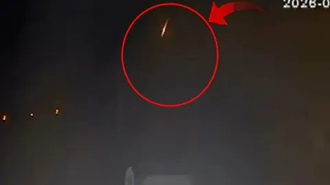 İstanbul Gökyüzünde Meteorun Düşme Anı: Büyükçekmece'de Gördükleri Şaşkınlık Yarattı