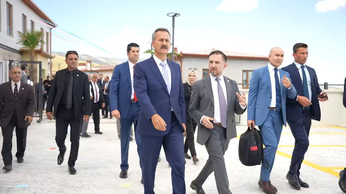 Türk Havacılık ve Uzay Sanayii, Deprem Sonrası Bölgedeki Çocuklar İçin Önemli Bir Adım Attı Türk Havacılık ve Uzay Sanayii, Deprem Sonrası Bölgedeki Çocuklar İçin Önemli Bir Adım Attı