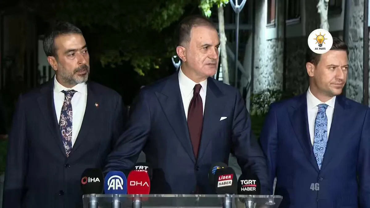 Ömer Çelik: AK Parti'ye Yönelik İddiaların Tercümanı Olmak CHP'nin Sorunu Ömer Çelik: AK Parti'ye Yönelik İddiaların Tercümanı Olmak CHP'nin Sorunu
