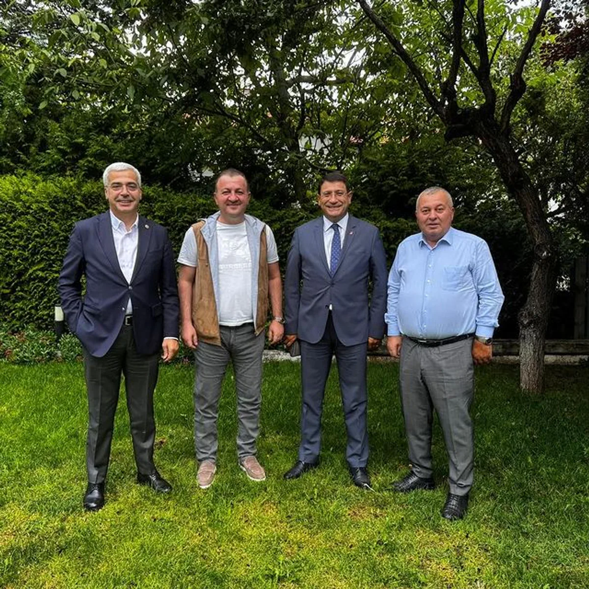 Demokrat Parti Genel Başkan Yardımcısı Cemal Enginyurt Ankara'da İzmir ve Ankara Milletvekilleriyle Bir Araya Geldi Demokrat Parti Genel Başkan Yardımcısı Cemal Enginyurt Ankara'da İzmir ve Ankara Milletvekilleriyle Bir Araya Geldi