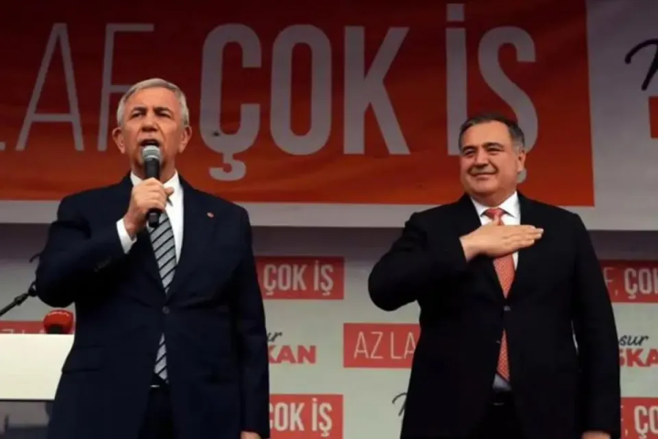 Nallıhan Belediye Başkanı Ertunç Güngör'den 'Parti Değiştirme' İddialarına Yanıt görseli
