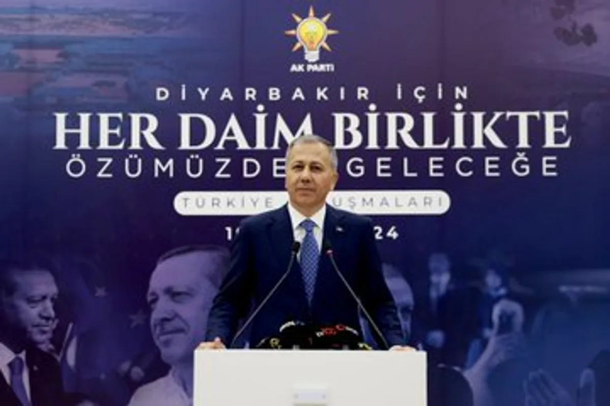 T.C. İçişleri Bakanı Ali Yerlikaya "Şehir Buluşmaları" Programında Partililerle Bir Araya Geldi T.C. İçişleri Bakanı Ali Yerlikaya "Şehir Buluşmaları" Programında Partililerle Bir Araya Geldi