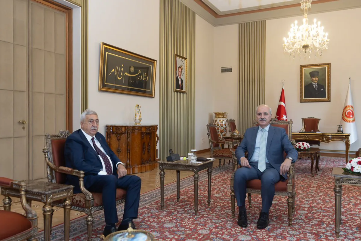 Esnaf, TBMM'nin Açılışını Bekliyor Esnaf, TBMM'nin Açılışını Bekliyor
