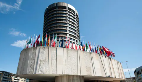 BIS Başkanı Hernandez de Cos: Yapay zeka yatırım yarışı şeffaf olmayan borçlanma üzerine kurulu, sistemik risk yaratıyor